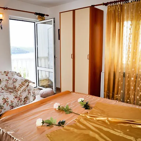 Apartment With A Parking Space Kampor, Rab - 14998 Kampor