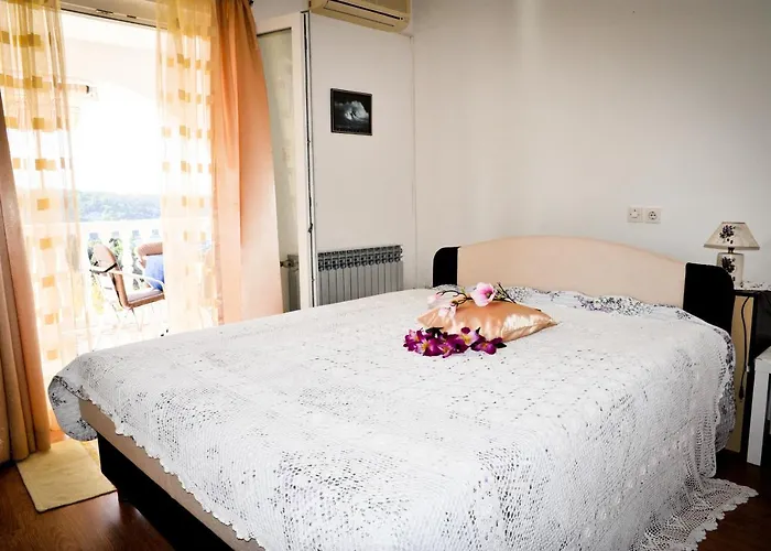 With Parking Space Kampor, Rab - 14998 Apartmán